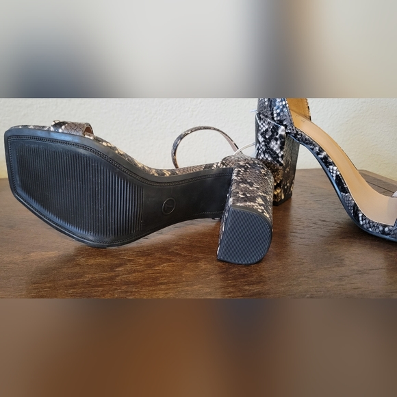 A New Day block heel pump size 7 - Picture 5 of 6